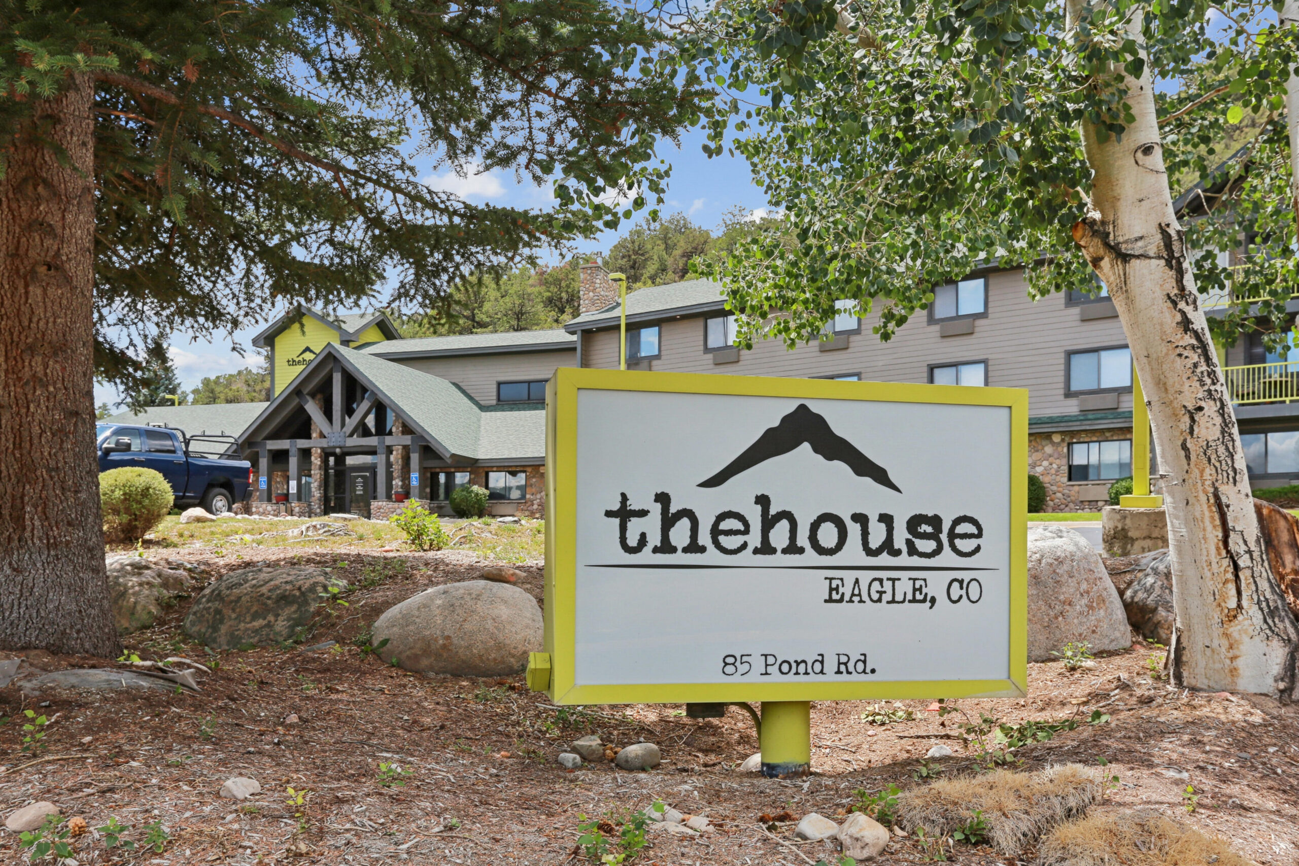 The House apartment complex entrance signage
